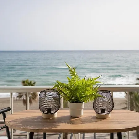 Luxury Beach Apartment